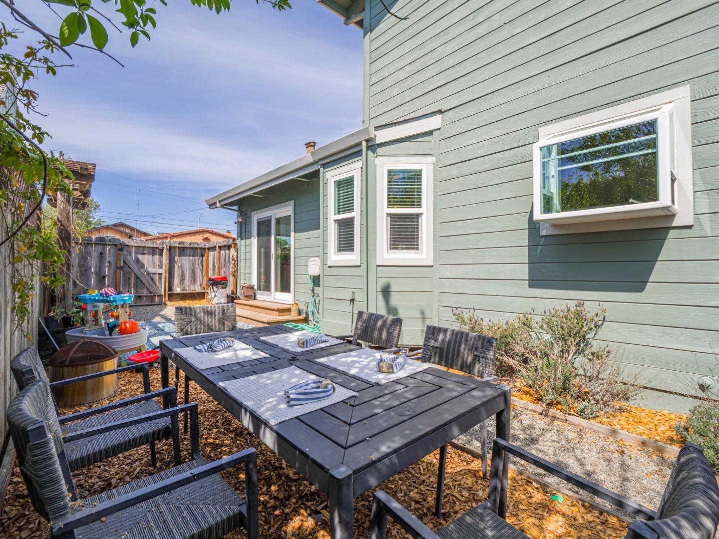 620 Sumner Street Santa Cruz, CA 95062 - Photo 30 of 71