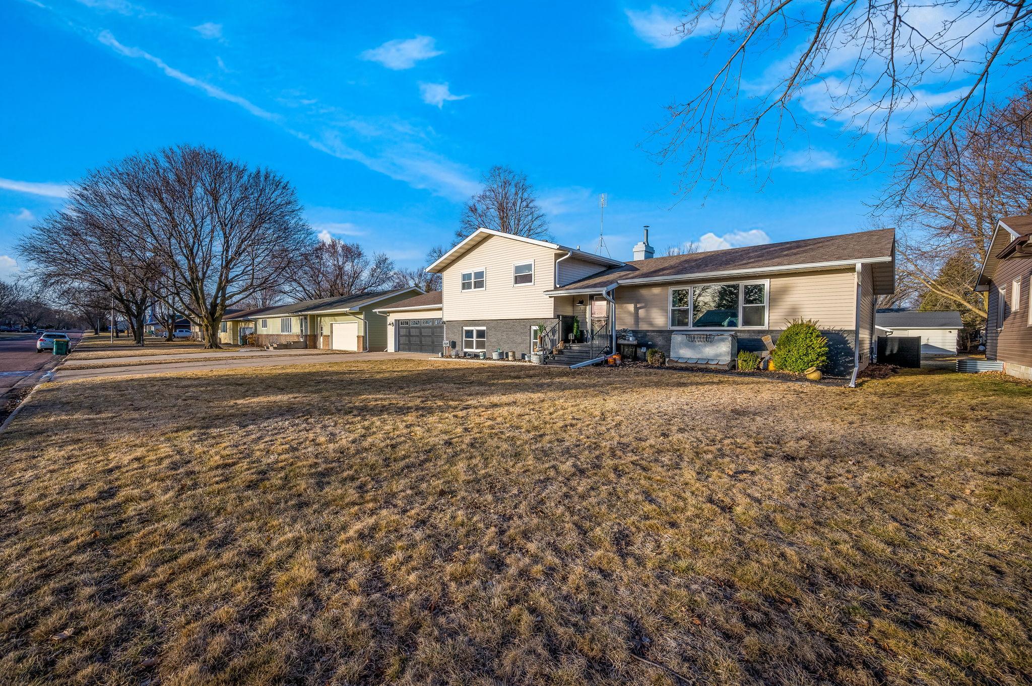 311 North Manyaska Street Sherburn, MN 56171 - Photo 31 of 47