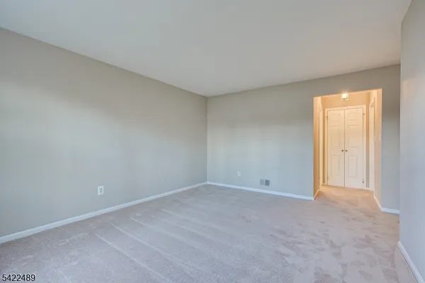 $400,000 | 502 Woodhaven Drive, Unit 502, Edison, NJ 08817