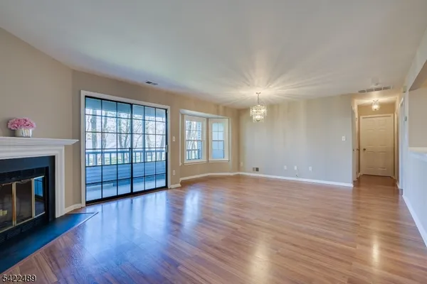 $400,000 | 502 Woodhaven Drive, Unit 502, Edison, NJ 08817