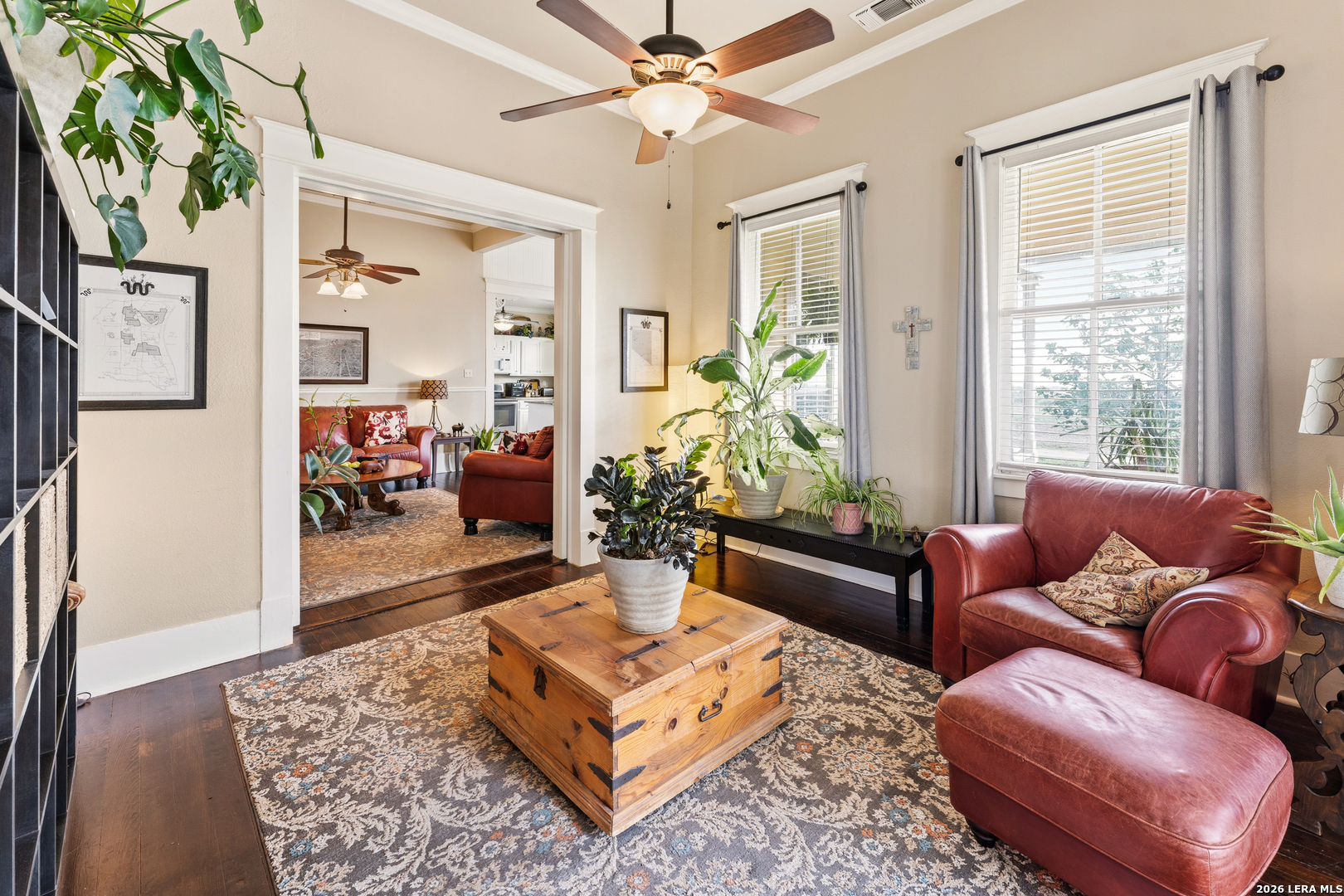 4515 Stapper Road St. Hedwig, TX 78152 - Photo 8 of 64 a living room with furniture