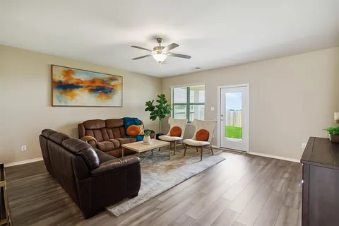 $340,000 | 203 Lake Ridge, Princeton, TX 75407