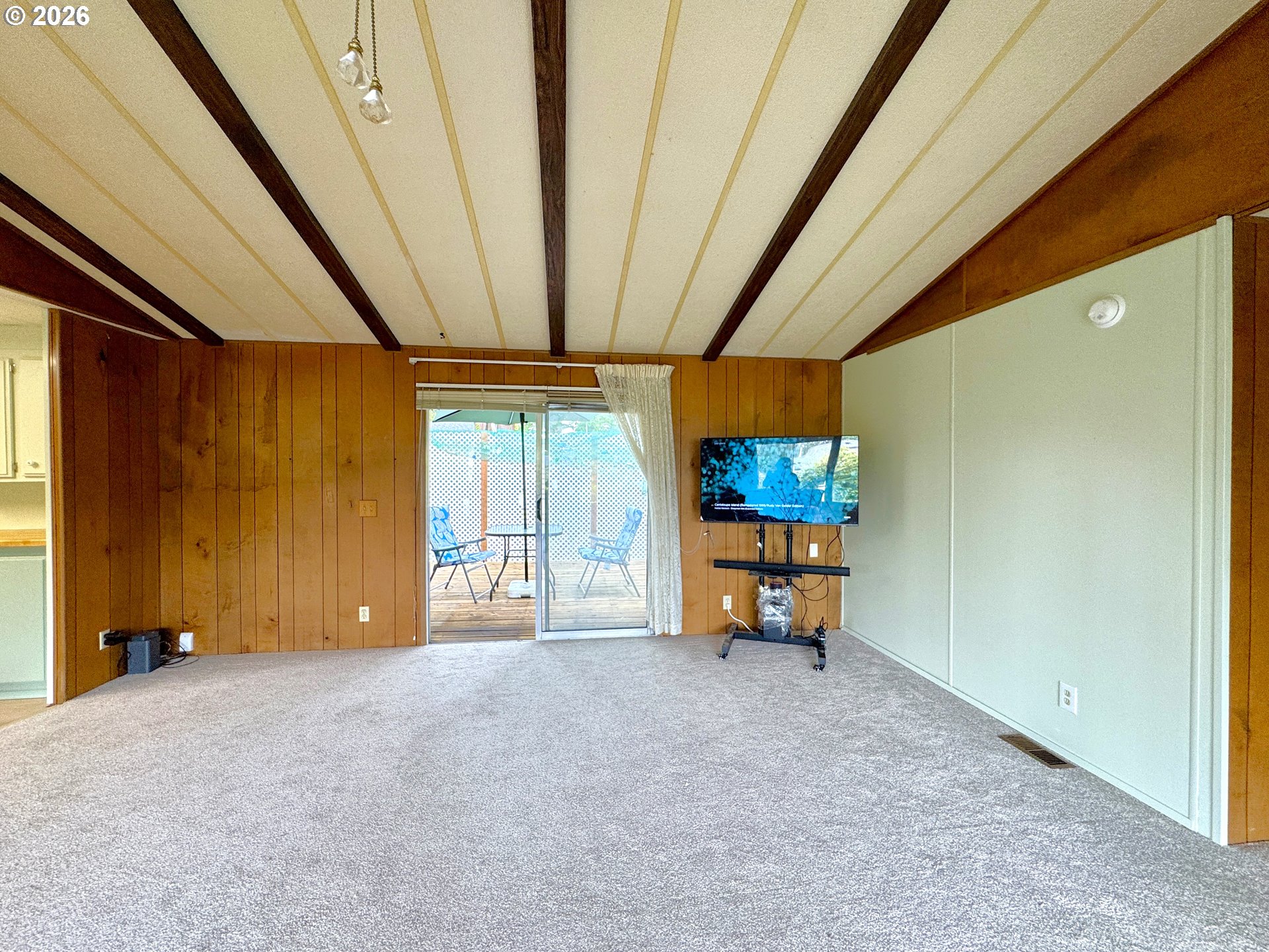 1029 Fifield Street Brookings, OR 97415 - Photo 8 of 44 Living Room