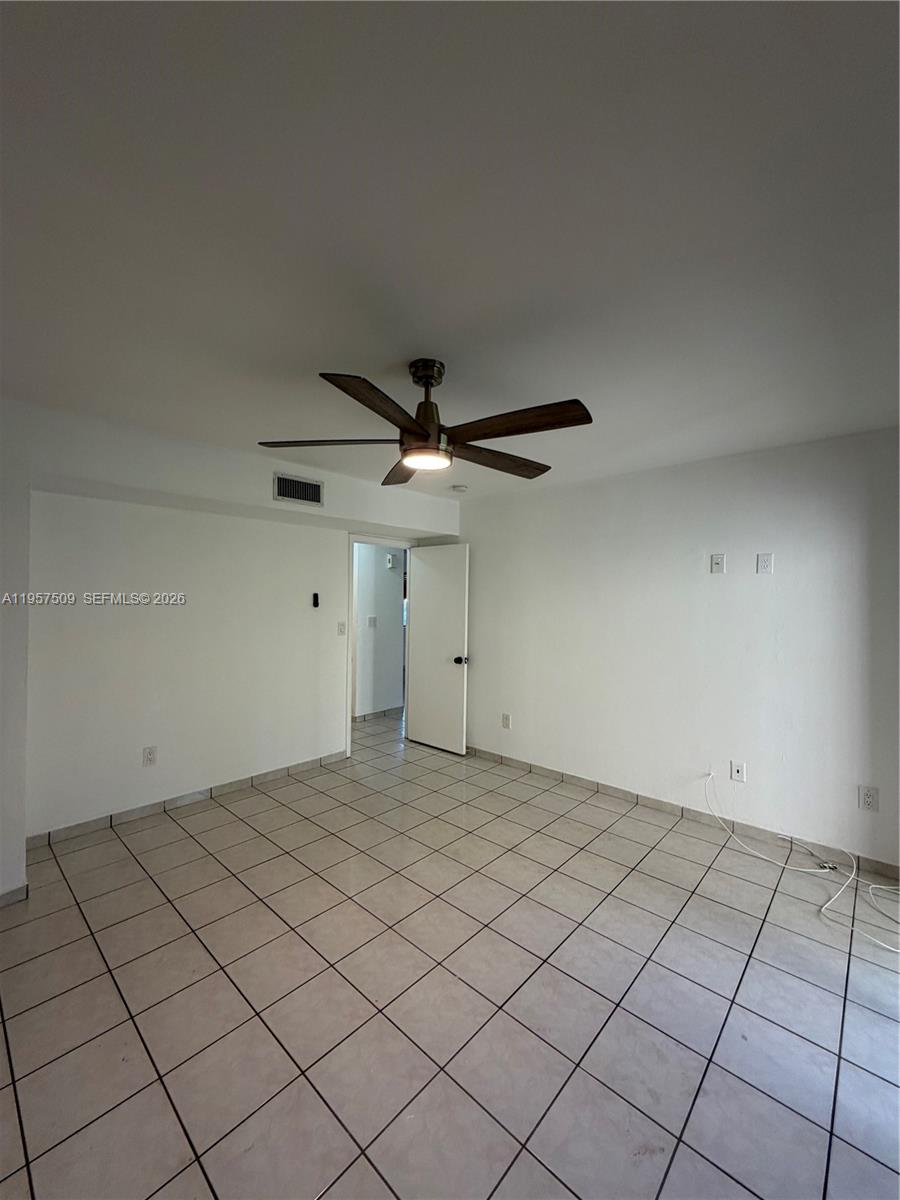 8401 Southwest 107th Avenue, Unit 129E Miami, FL 33173 - Photo 23 of 32