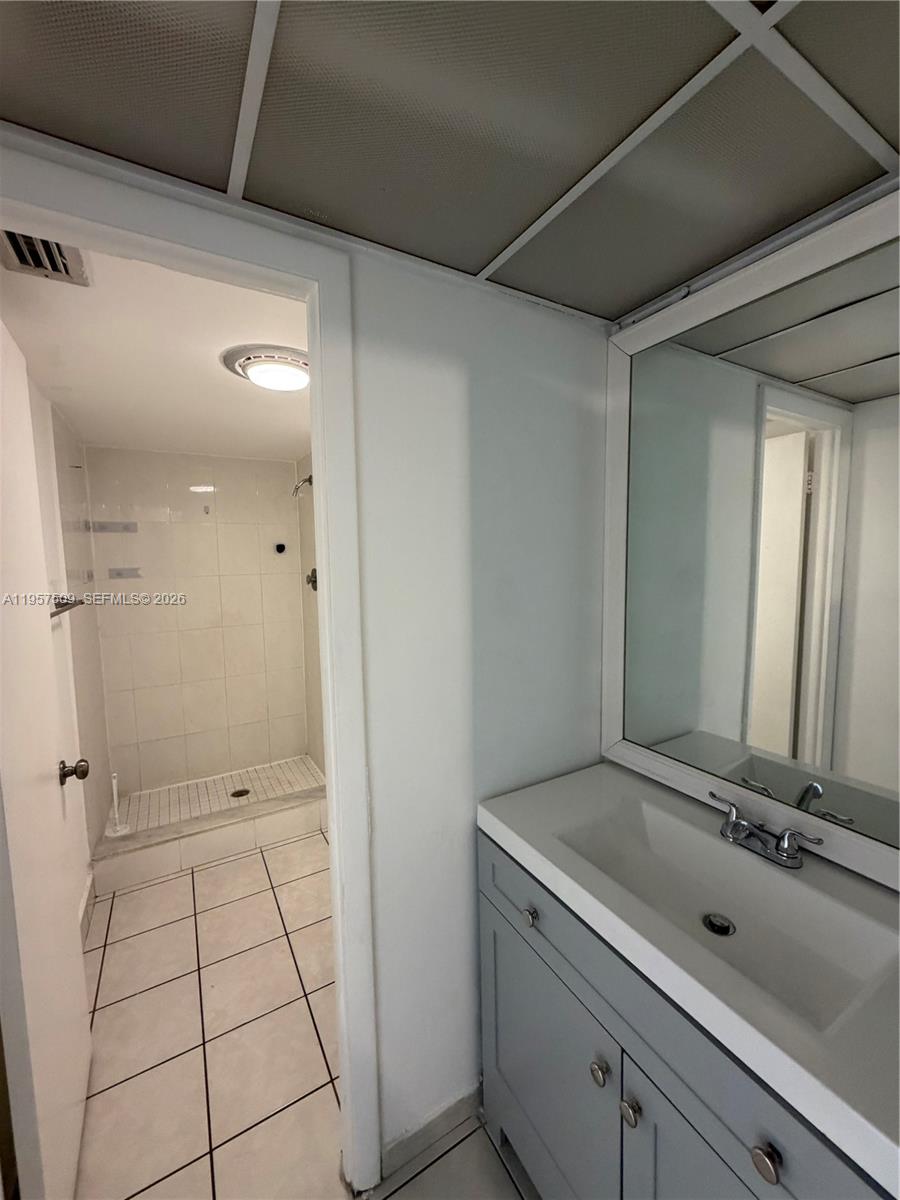 8401 Southwest 107th Avenue, Unit 129E Miami, FL 33173 - Photo 25 of 32