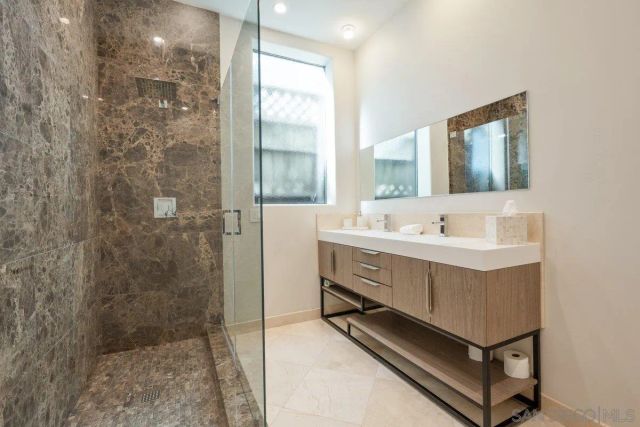 $5,300,000 | 1640 Ludington Lane, La Jolla, CA 92037