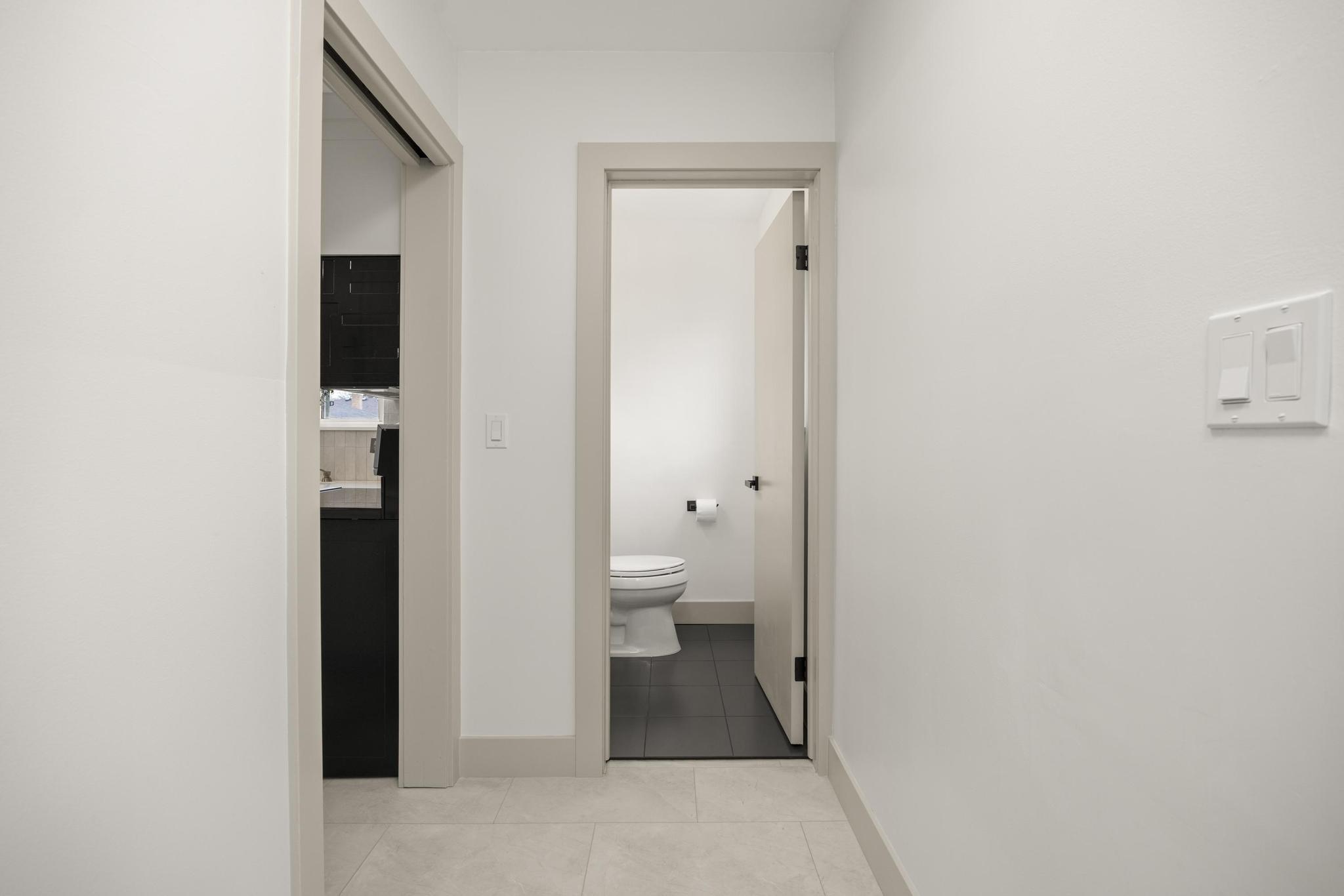 11095 Martin Road Warren, MI 48093 - Photo 13 of 30 Martin Rd 14