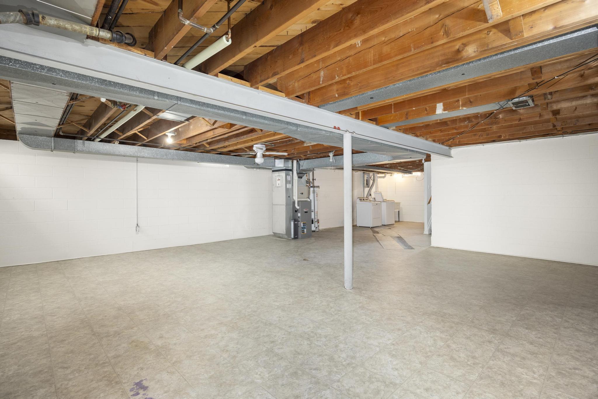 11095 Martin Road Warren, MI 48093 - Photo 24 of 30 Martin Rd 25