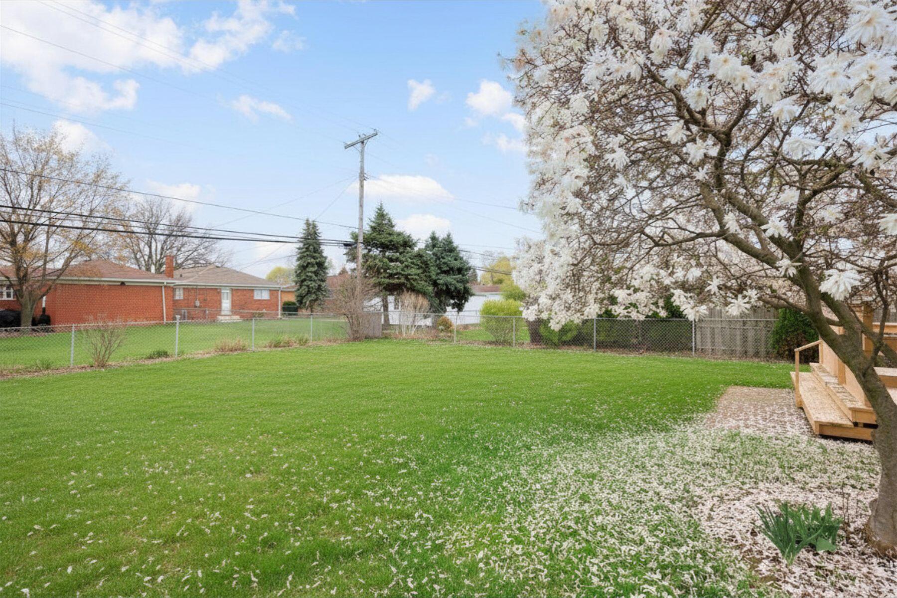11095 Martin Road Warren, MI 48093 - Photo 28 of 30 Martin Rd 30a