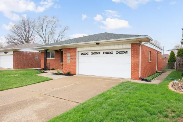 $285,000 | 11095 Martin Road, Warren, MI 48093