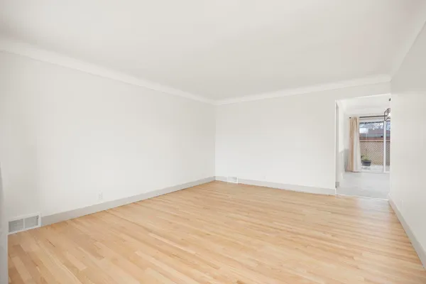 $285,000 | 11095 Martin Road, Warren, MI 48093