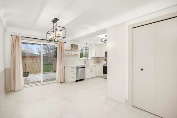 $285,000 | 11095 Martin Road, Warren, MI 48093