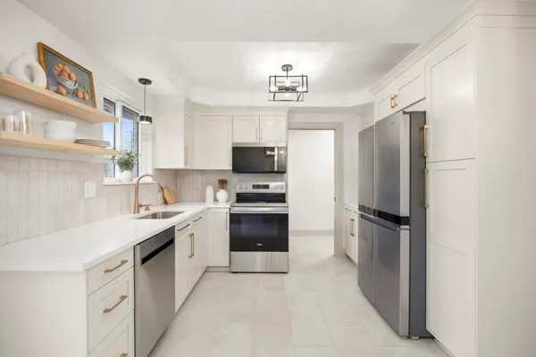 $285,000 | 11095 Martin Road, Warren, MI 48093