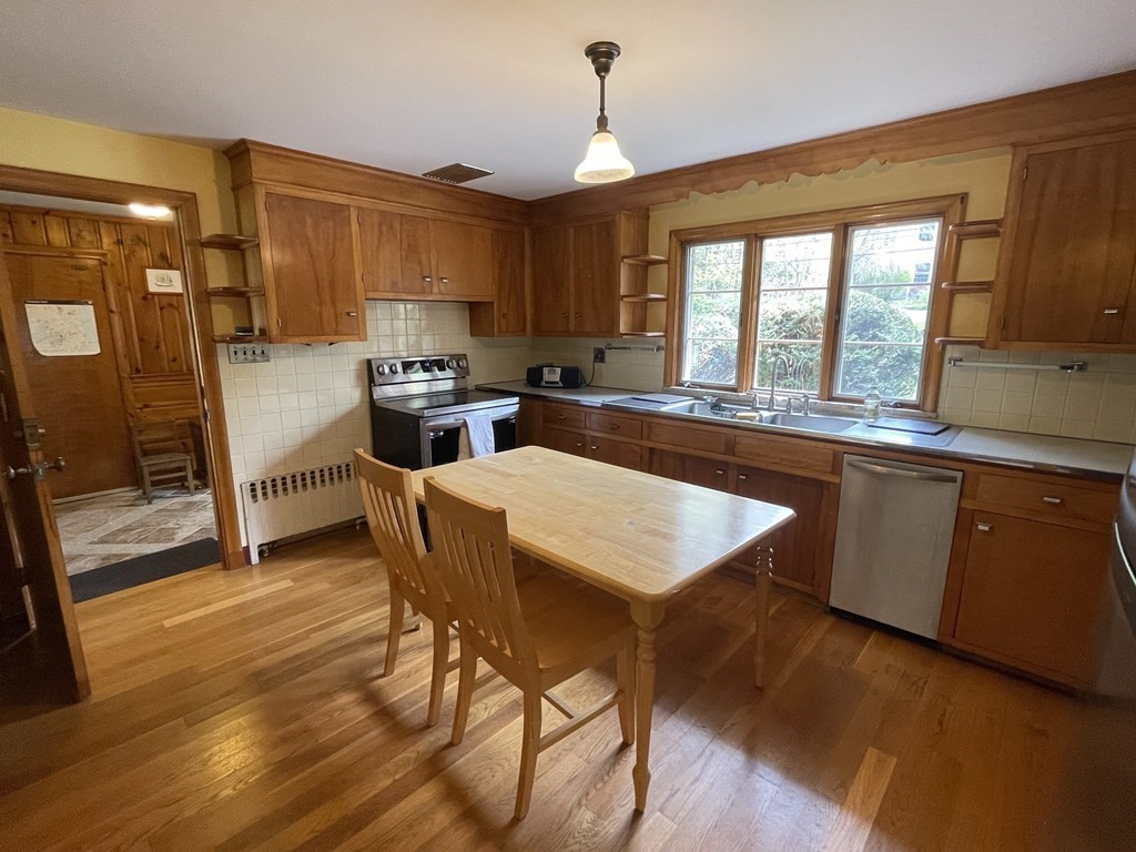204 Follen Road Lexington, MA 02421 - Photo 7 of 29