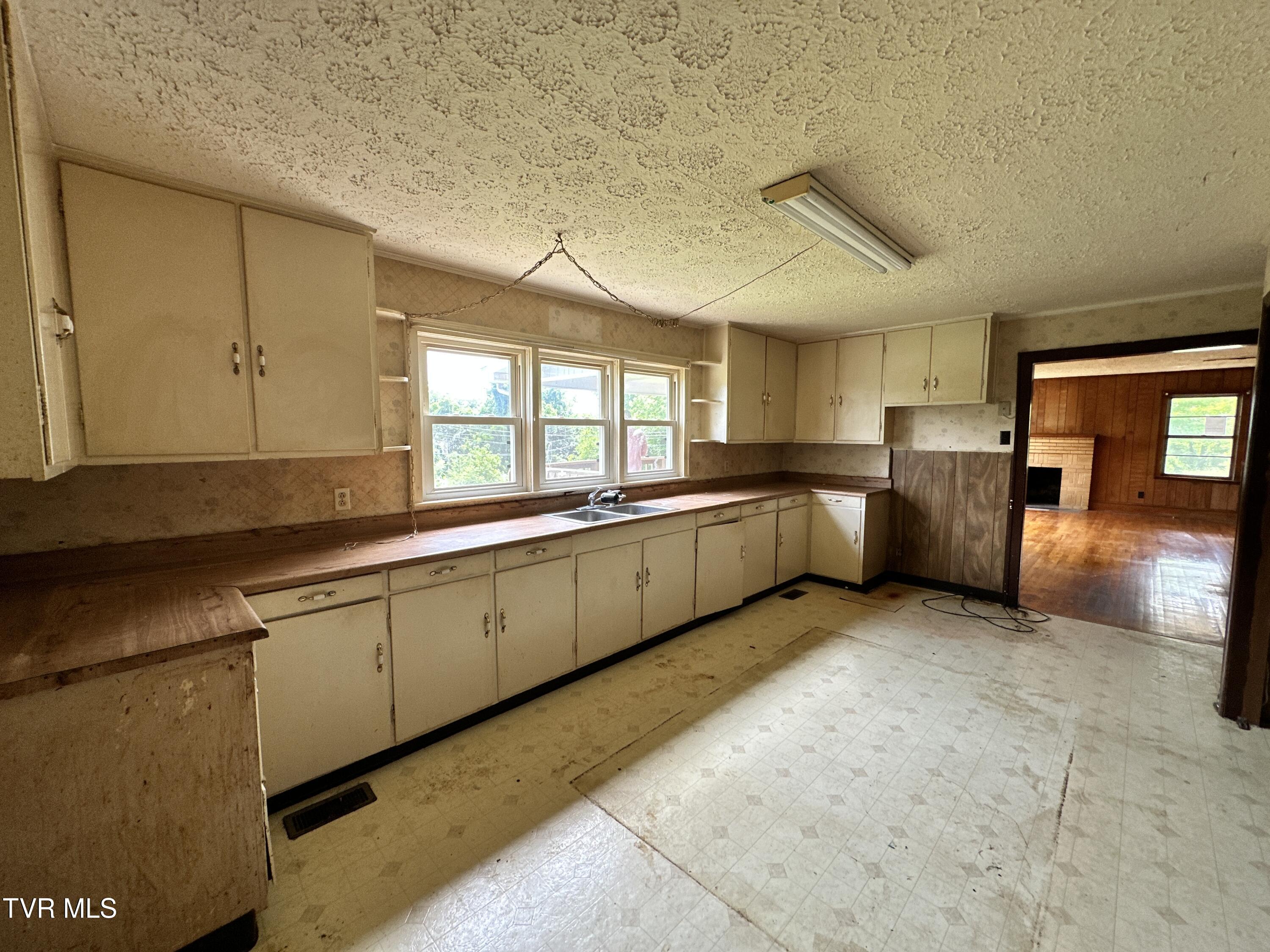 140 Bradley Road Johnson City, TN 37601 - Photo 21 of 28 IMG_0150