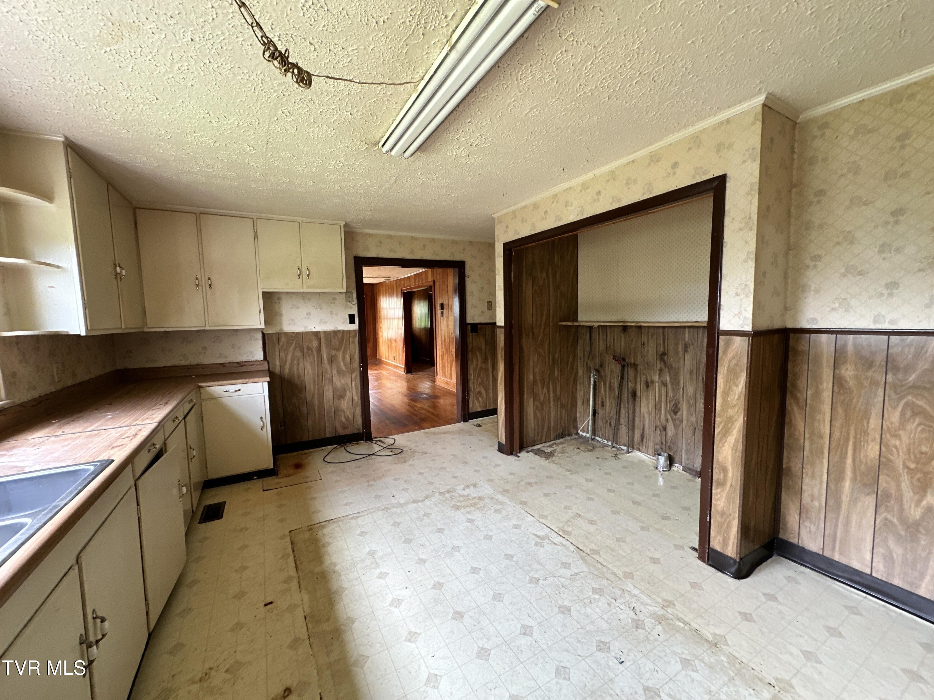 140 Bradley Road Johnson City, TN 37601 - Photo 22 of 28 IMG_0151