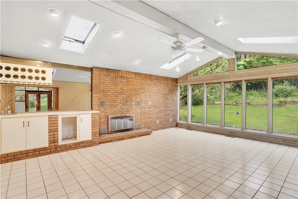 2182 Beulah Road Pittsburgh, PA 15235 - Photo 9 of 25 Gallery Image 9