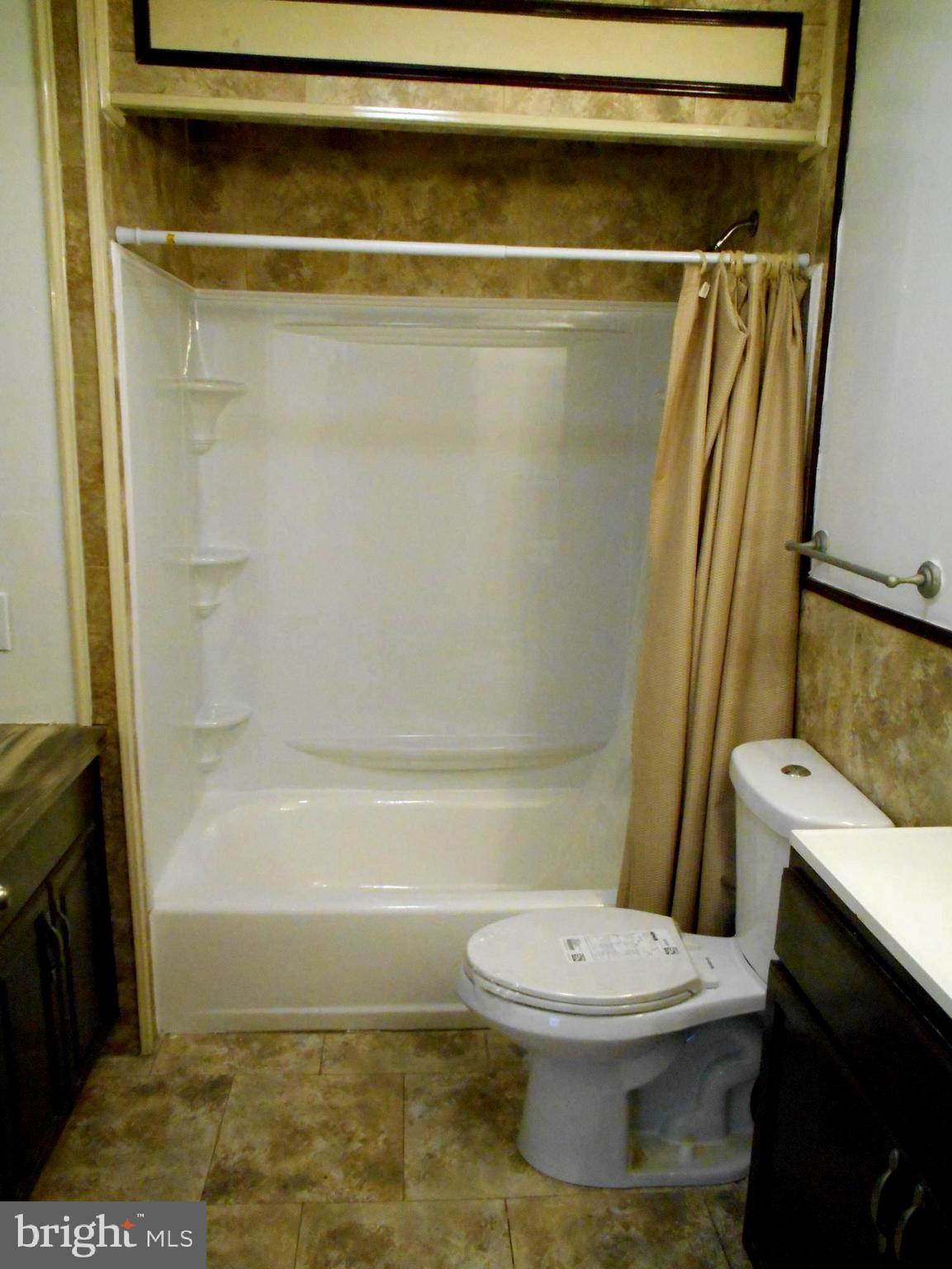 200 Cardiff Road Fairless Hills, PA 19030 - Photo 12 of 21 Full Bathroom