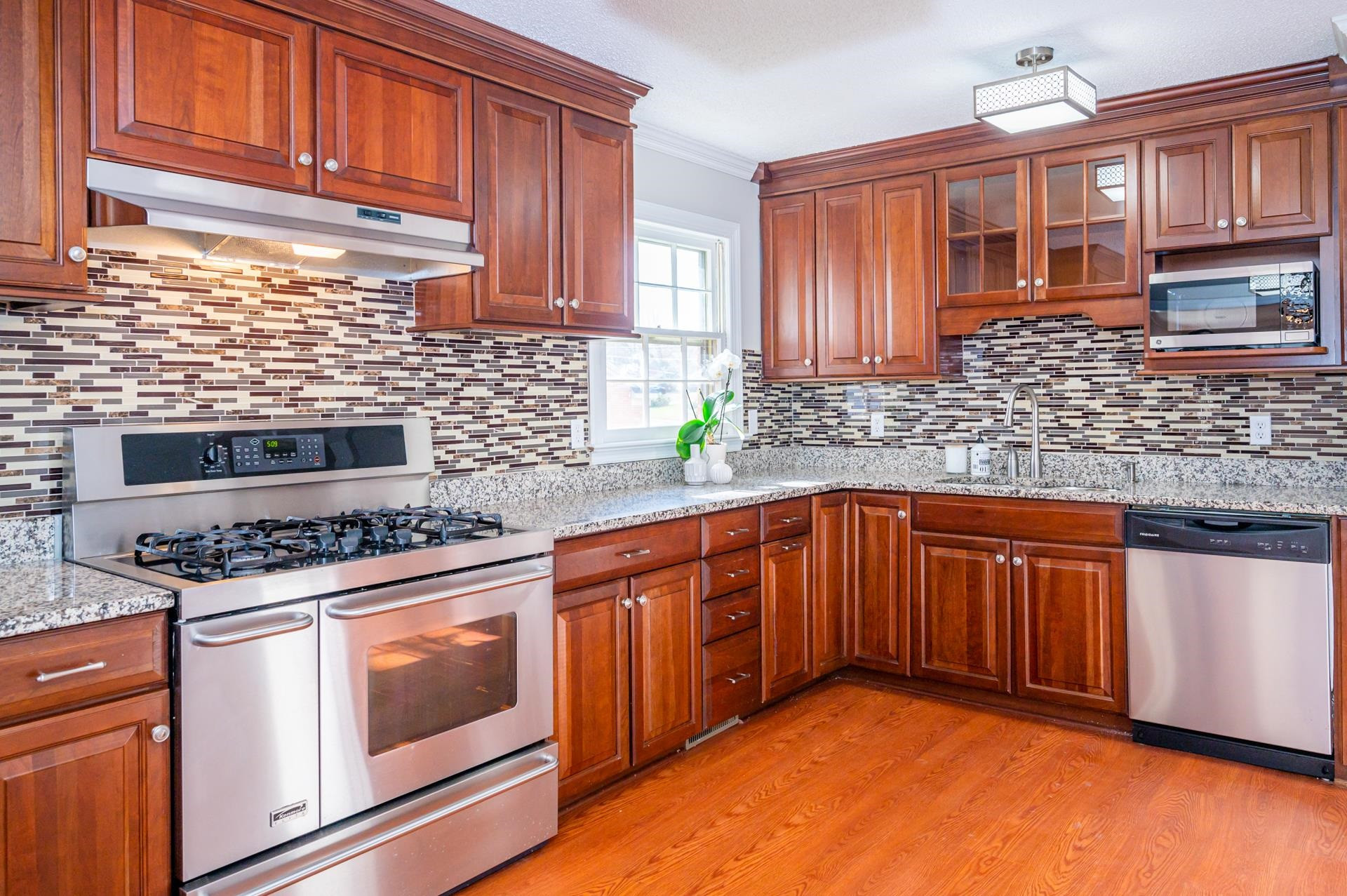 1100 Carlisle Street Raleigh, NC 27610 - Photo 5 of 22 Photo 5