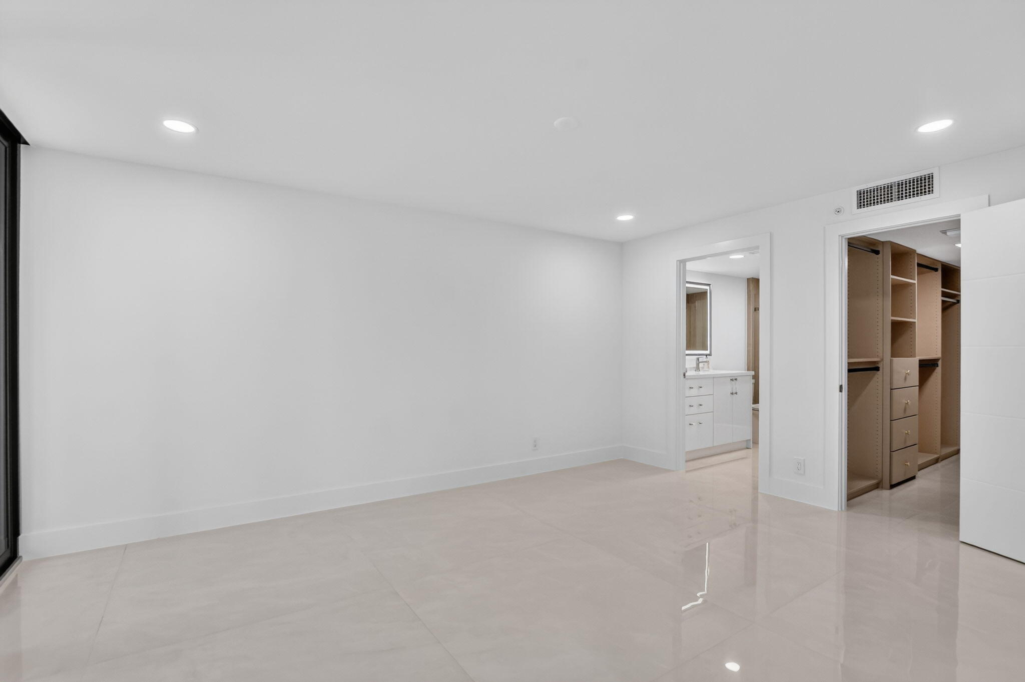 7847 Lakeside Boulevard, Unit 1021 Boca Raton, FL 33434 - Photo 18 of 55 15-web-or-mls-016_DSC_3968