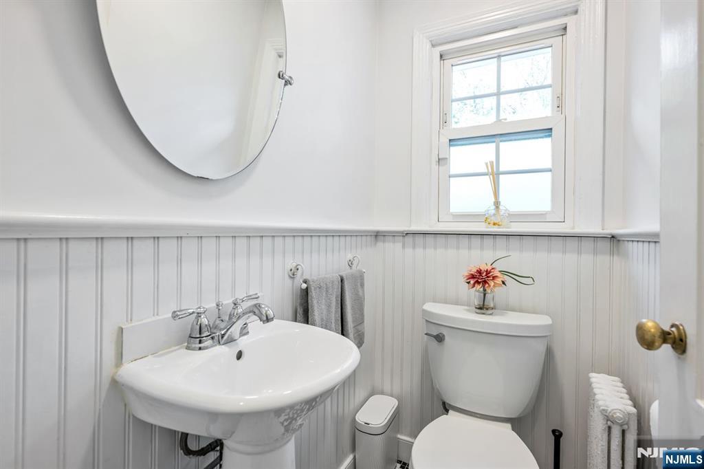 448 Fairfield Avenue Ridgewood, NJ 07450 - Photo 15 of 31