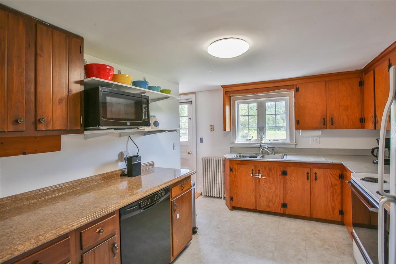 83 Post Road North Hampton, NH 03862 - Photo 4 of 27