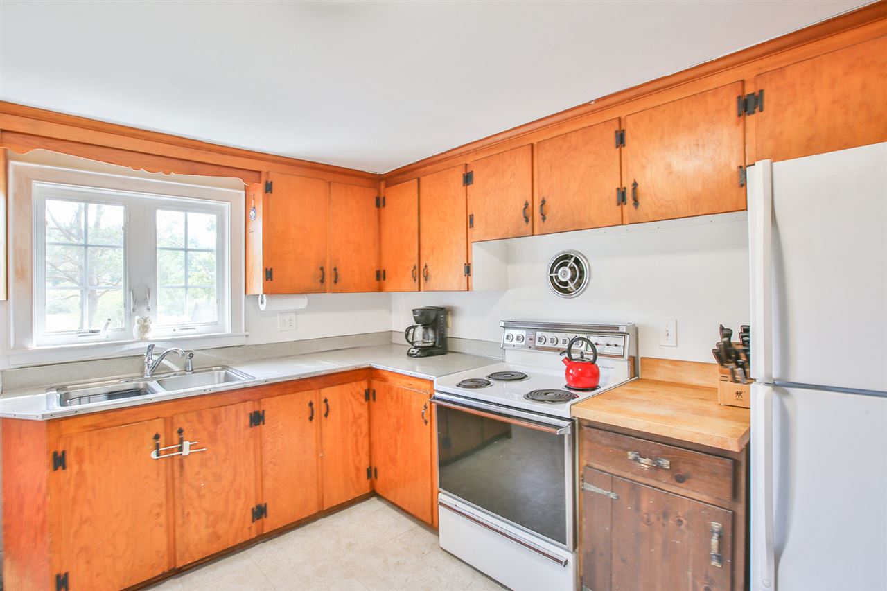 83 Post Road North Hampton, NH 03862 - Photo 8 of 27