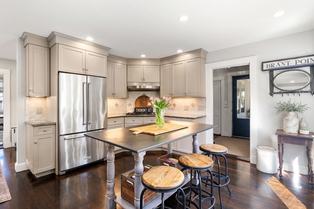 16 Denton Road Wellesley, MA 02482 - Photo 14 of 34
