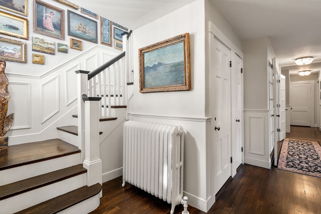16 Denton Road Wellesley, MA 02482 - Photo 4 of 34