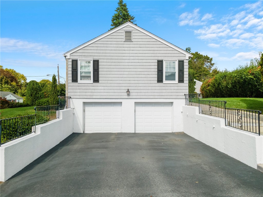 8 Arnold Drive Johnston, RI 02919 - Photo 15 of 16