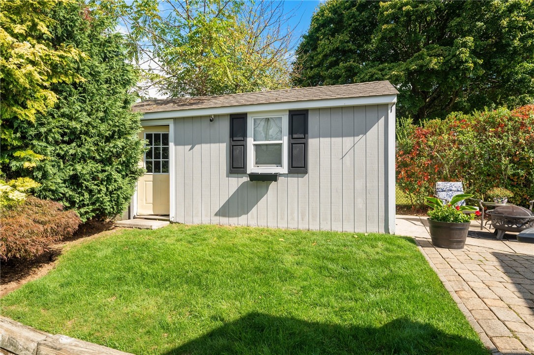 8 Arnold Drive Johnston, RI 02919 - Photo 16 of 16