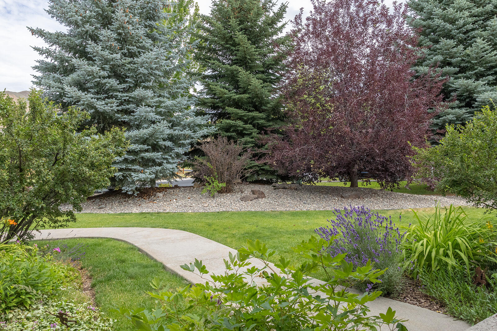 561 Chestnut Loop Bellevue, ID 83313 - Photo 29 of 31 Front porch view 172