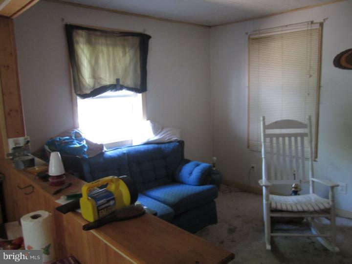 429 Ruth Avenue Aston, PA 19014 - Photo 9 of 11 Living Room