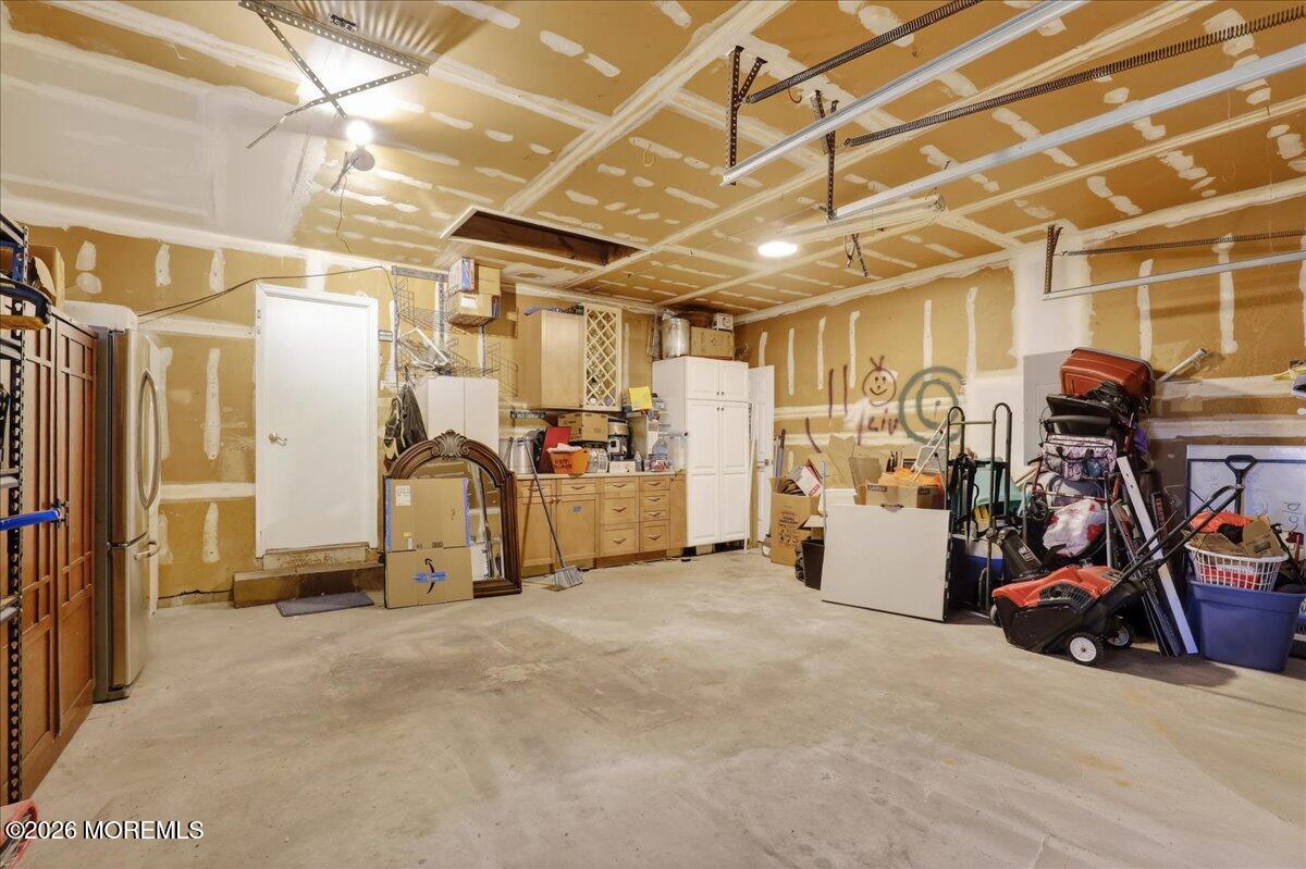 33 Ashford Road Jackson, NJ 08527 - Photo 61 of 71 61-Garage