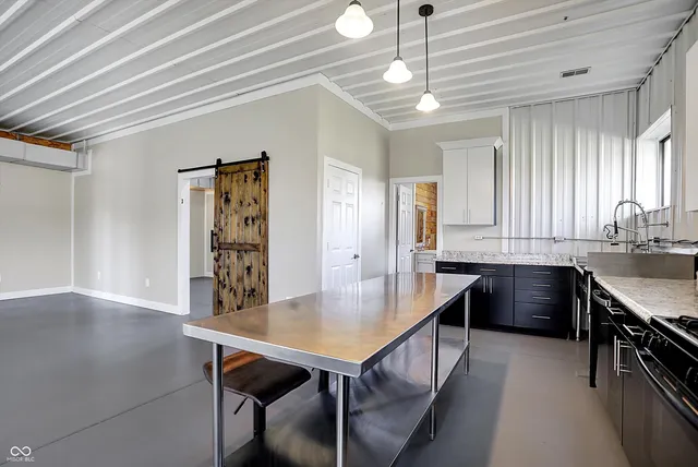 $2,150 | 940 West 1090 North, Fountaintown, IN 46130