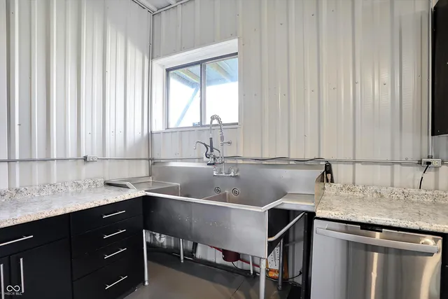 $2,150 | 940 West 1090 North, Fountaintown, IN 46130