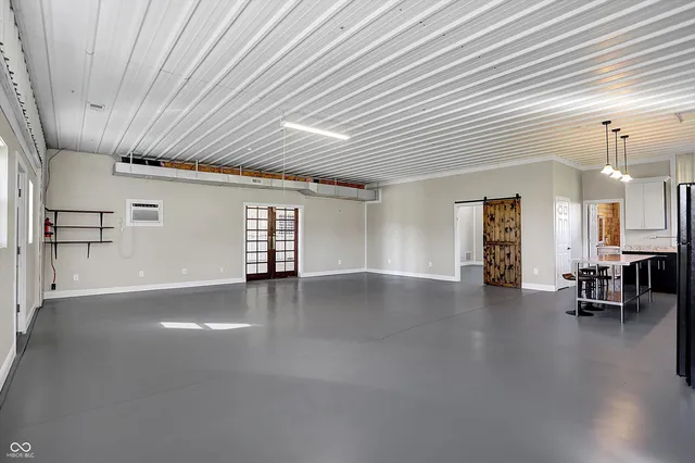 $2,150 | 940 West 1090 North, Fountaintown, IN 46130