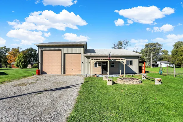 $2,150 | 940 West 1090 North, Fountaintown, IN 46130