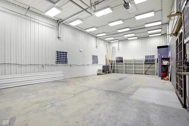 $2,150 | 940 West 1090 North, Fountaintown, IN 46130