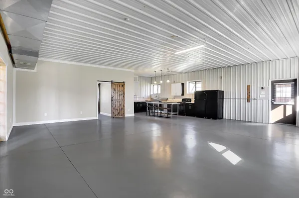 $2,150 | 940 West 1090 North, Fountaintown, IN 46130