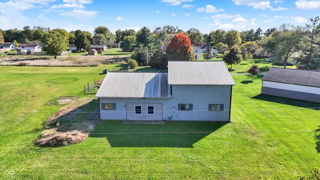 $2,150 | 940 West 1090 North, Fountaintown, IN 46130