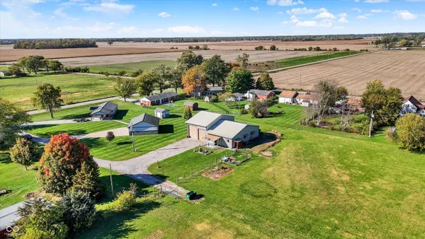 $2,150 | 940 West 1090 North, Fountaintown, IN 46130