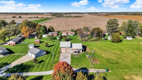 $2,150 | 940 West 1090 North, Fountaintown, IN 46130