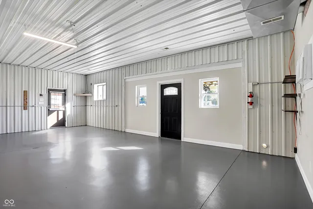 $2,150 | 940 West 1090 North, Fountaintown, IN 46130