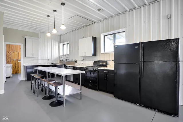 $2,150 | 940 West 1090 North, Fountaintown, IN 46130