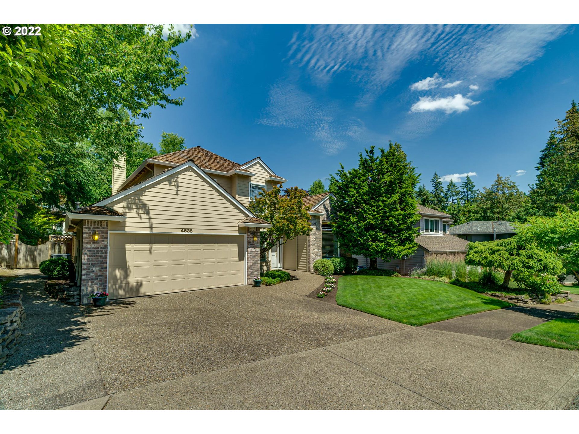 4635 Southwest Saum Way Tualatin, OR 97062 - Photo 2 of 32 Gallery Image 2