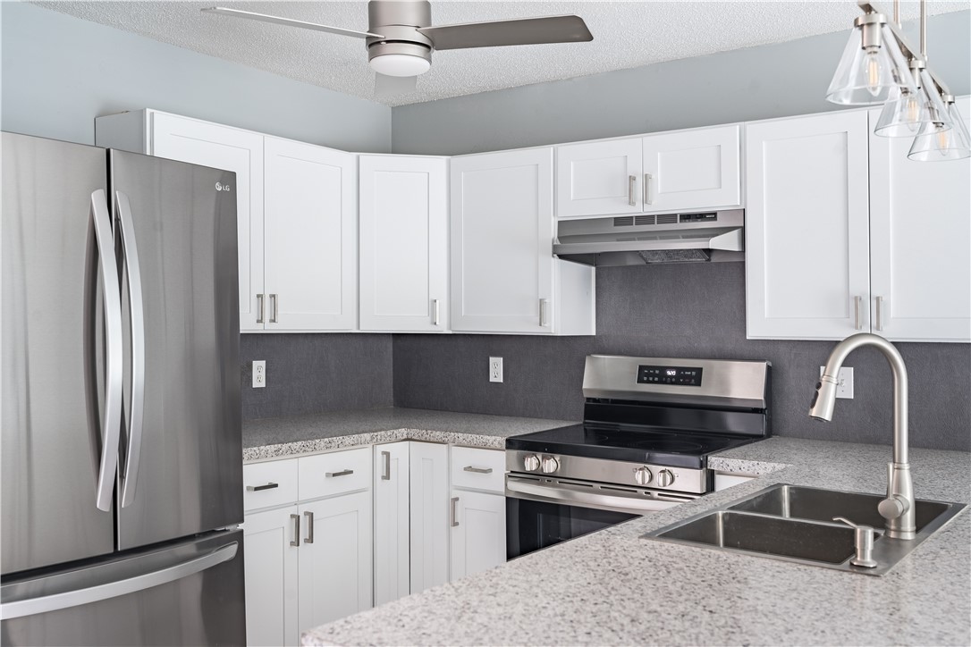 4 Smithfield Road, Unit 25 North Providence, RI 02904 - Photo 9 of 22