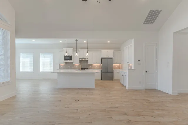 $3,450 | 9721 Roaring River Falls Lane, Porter, TX 77365