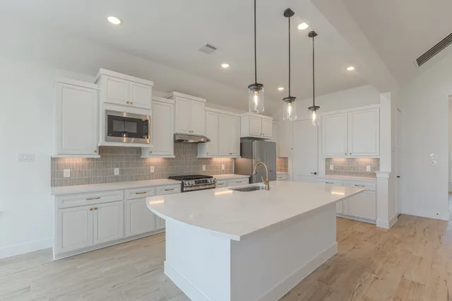 $3,450 | 9721 Roaring River Falls Lane, Porter, TX 77365