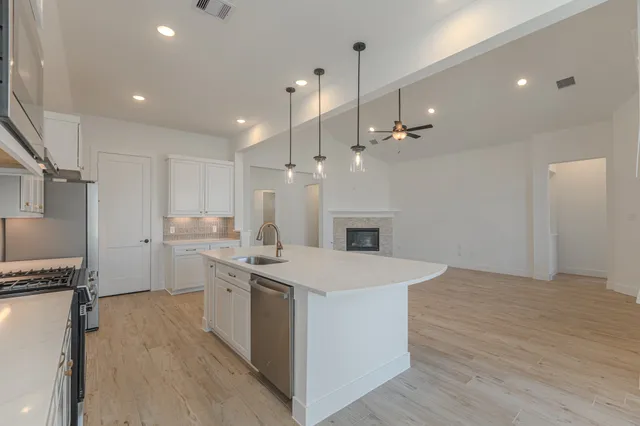 $3,450 | 9721 Roaring River Falls Lane, Porter, TX 77365